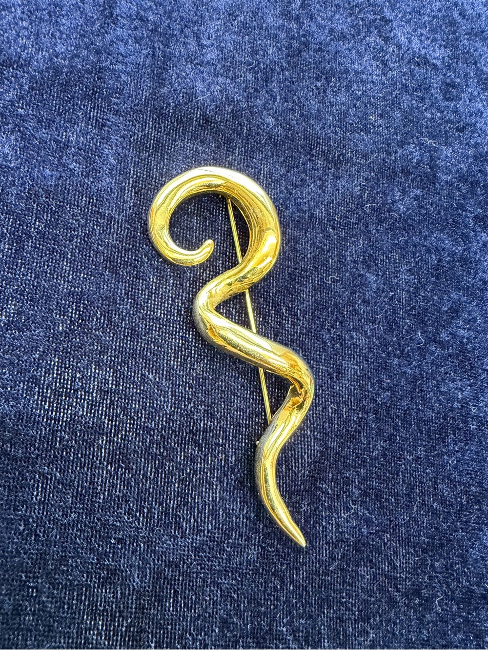 Vintage Gold Tone Squiggle Brooch